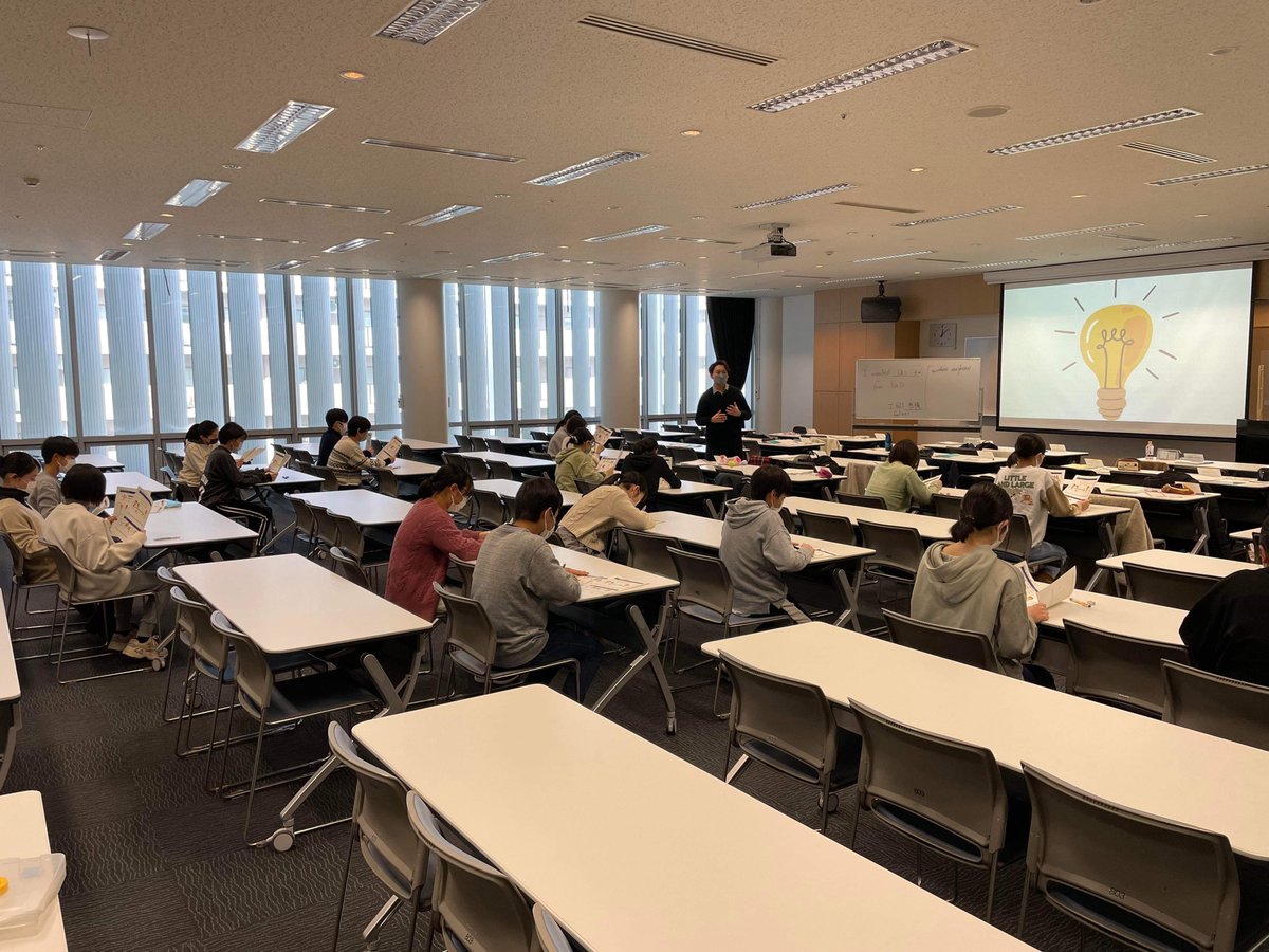1sseiii_02's tweet photo. 2022年の振り返り
・異文化館教育学会ポスター発表
・国連研修
・JPELC国際会議にて通訳
・TOEIC３回受験
・白ゆりアカデミー開始
・英語教師学びの会発表者
・本25冊

2023年は、TOEIC900点超えと、IELTS7.0も目標に頑張ります。 https://t.co/5v6bBjFoDG