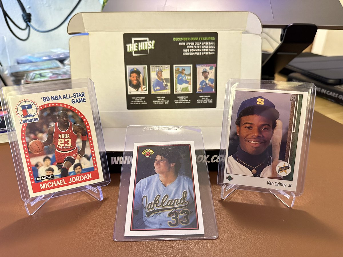 Pulled some really fun stuff from that latest <a href="/junkwaxbox/">Junk Wax Box</a>! 

Griffey isn’t centered but it was still fun to actually pull from a pack in 2022.