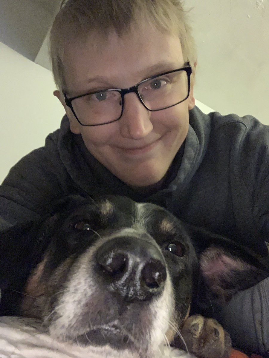cakeefer's tweet photo. Never been the biggest fan of @SouthwestAir, nothing personal, but I preferred other airlines. Flew them for convenience this holiday season and of course the meltdown happened. They got me home today on time and with my luggage. Excited to ring in the new year with the dogs!! https://t.co/xgSZEOZLa1