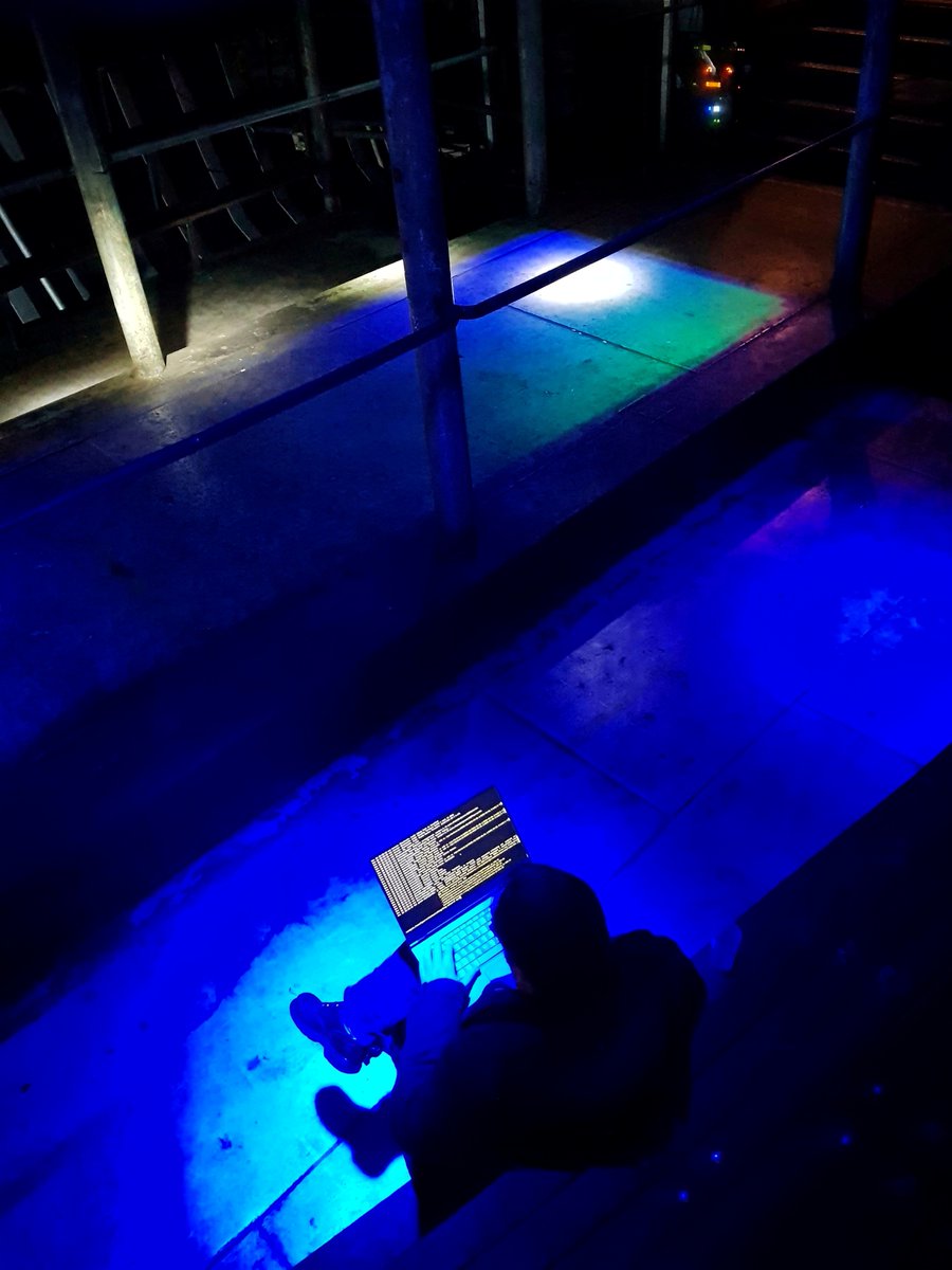 Kommandobrücke. #NoCongress #CableTrash #MSStubnitz #Stubnitz #Chaostrawler #Hamburg #JEV #JEV22 #37c3 #CCC <a href="/MSStubnitz/">MS Stubnitz</a> (CC BY-SA 4.0)