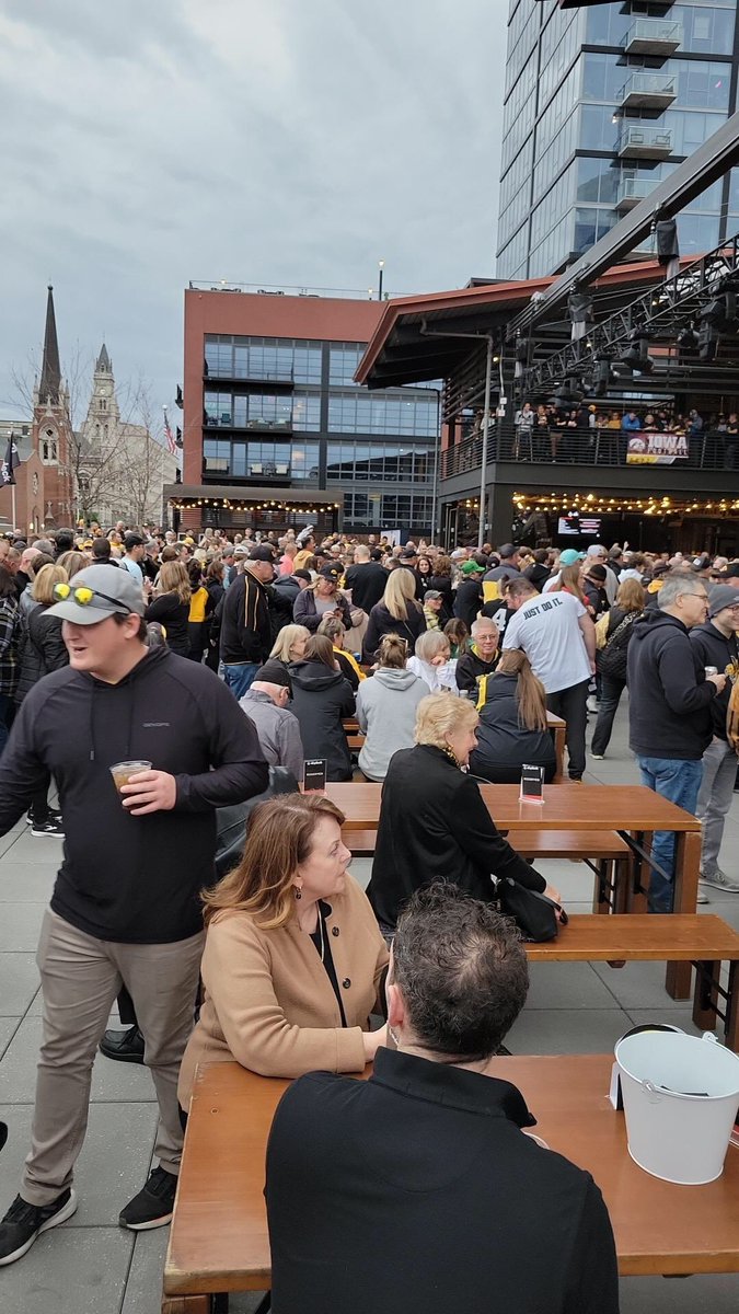 mamil0291's tweet photo. #HawkeyeHuddle in Nashville! That’s a whole lot of fans! Announcer, “We’re at CAPACITY!” Let’s Go Hawks! @HawkeyeFootball https://t.co/cIdj2x4XBG