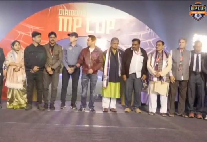 sardarnuralma's tweet photo. Prize distribution at the closing ceremony of Diamond Harbour MP Cup 2022....
@abhishekaitc 
@mohan_c_naskar 
@AITCofficial 
#MP_CUP2022 https://t.co/f2MOJK1ULu