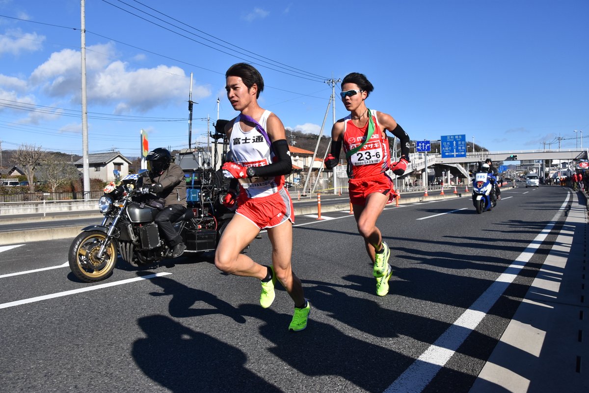 Mazda_PR's tweet photo. 明日1/1(日)、「ニューイヤー駅伝2023」にマツダ陸上部が出場します！

✅ 朝 9:15  群馬県庁をスタート予定

応援してくださるみなさまに、活力をお届けすべく選手たちが駆け抜けます。

ぜひみなさまのご声援をお願いいたします！

詳細はリプライから🔽 https://t.co/8r1Mmbbt2a