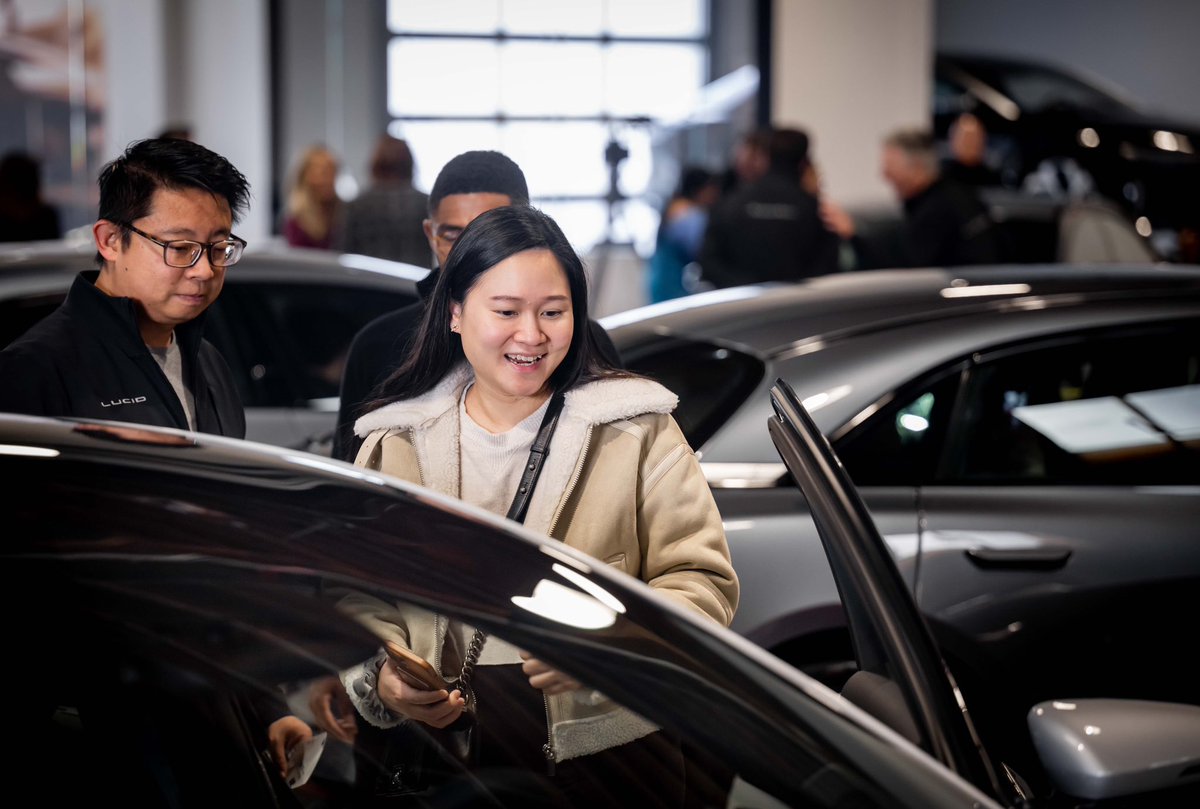 LucidMotors's tweet photo. Pure joy. We’re excited to announce the first deliveries of #LucidAir Pure starting at our Millbrae, CA Studio. A warm welcome to the newest members of the #LucidOwnersClub. https://t.co/T4N704WQdk