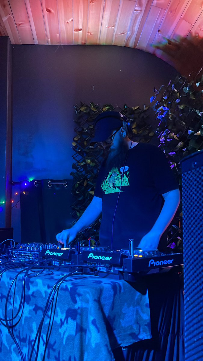 SubductionAudio's tweet photo. Portland junglist where you at. #pdxdnb https://t.co/6lONUOkVZN