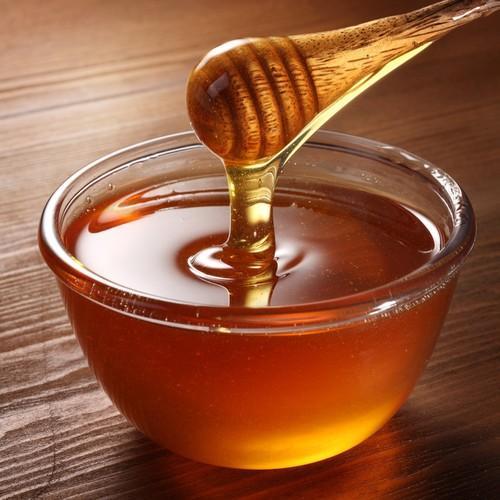 rathi0102's tweet photo. Honey or தேன் இதற்கு உள்ளழலாற்றி, மலமிளக்கி, துவர்ப்பி, அழுகலகற்றி, கோழையகற்றி, போஷணகாரி, பசித்தீத்தூண்டி,தூக்கமுண்டாக்கி போன்ற செய்கைகள் உள. இதைக் குழந்தைகளுக்குக் கொடுக்க, அது சிறுநீரைச் சிறிது அதிகப்படுத்துவதோடு வயிற்றுப் பொருமலையும் குறைக்கும்.#siddhaday https://t.co/Vj94DXHg8c