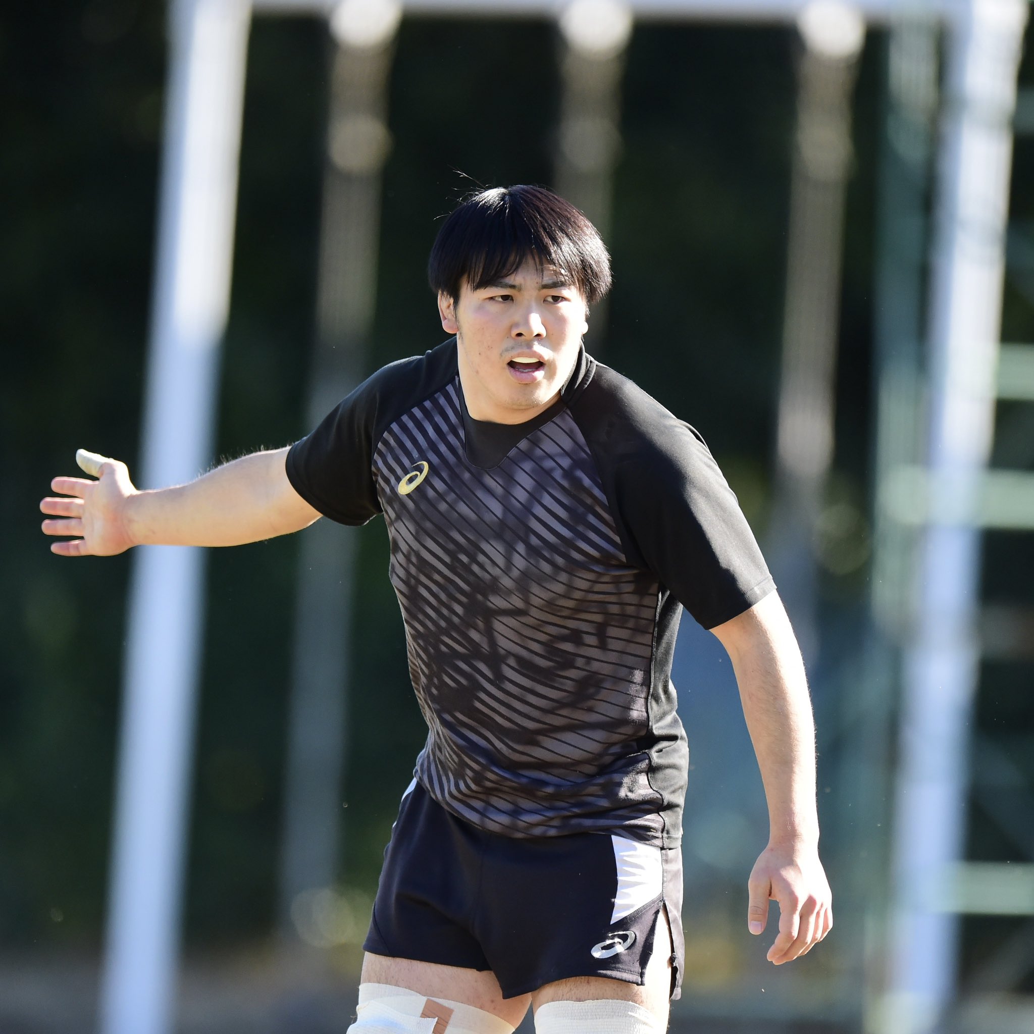早稲田大学ラグビー部　タンクトップ 早稲田大学ラグビー部 タンクトップ 早稲田大学、重量FWと機動力