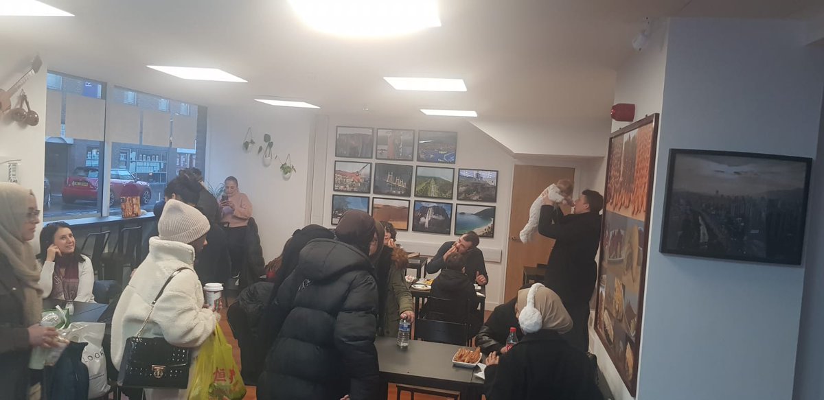 We will be closed until next Wednesday 4th. 
Happy New Year everyone! #delichurrosuk