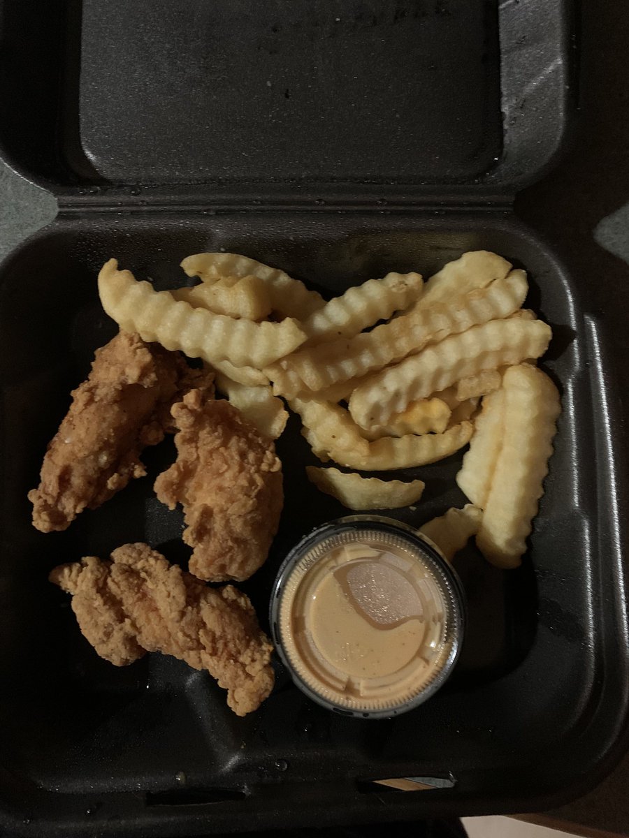 Marino3043's tweet photo. @eatatjacks You guys call this a #7 3 piece chicken finger meal? This is sad guys. Do better please. These are not finger, more like nuggets and soggy fries, terrible. I don’t plan to #eatatjacks anytime soon after this. #notappetizing https://t.co/EQWRo854xp