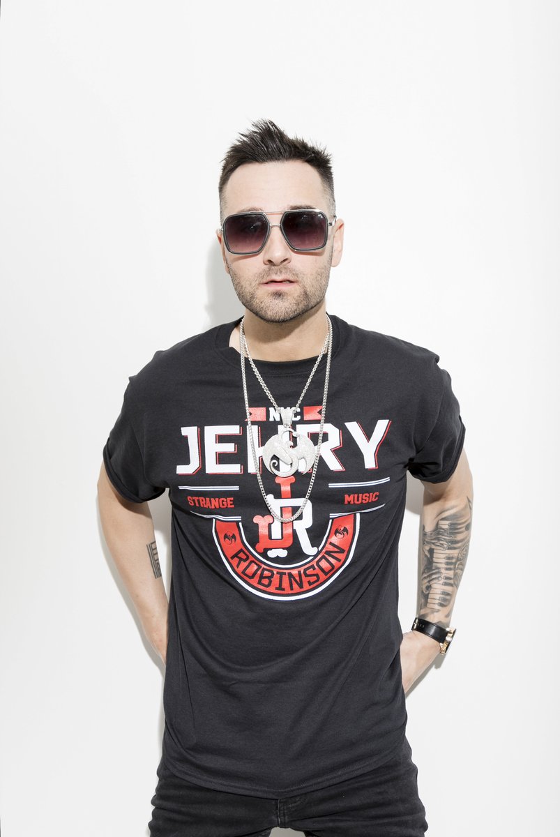 StrangeMusicInc's tweet photo. Stream #TheNameIsNotImportant by @JehryRobinson at the link below ๐ต
https://t.co/WQwFn468mP https://t.co/WVsbUMA7x7