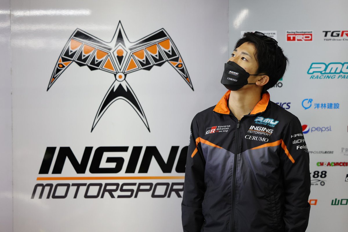 RaceSho's tweet photo. 今年も残りわずか。
2022年も沢山のカテゴリーに参加させて頂き、感謝な1年でした。
2023年はもっと飛躍できる年になるようにしたい！
皆さん、良いお年をお迎えください。
#TomsRacing #cerumo #csiracing #grgarage四日市 https://t.co/pzCMvdGG9B