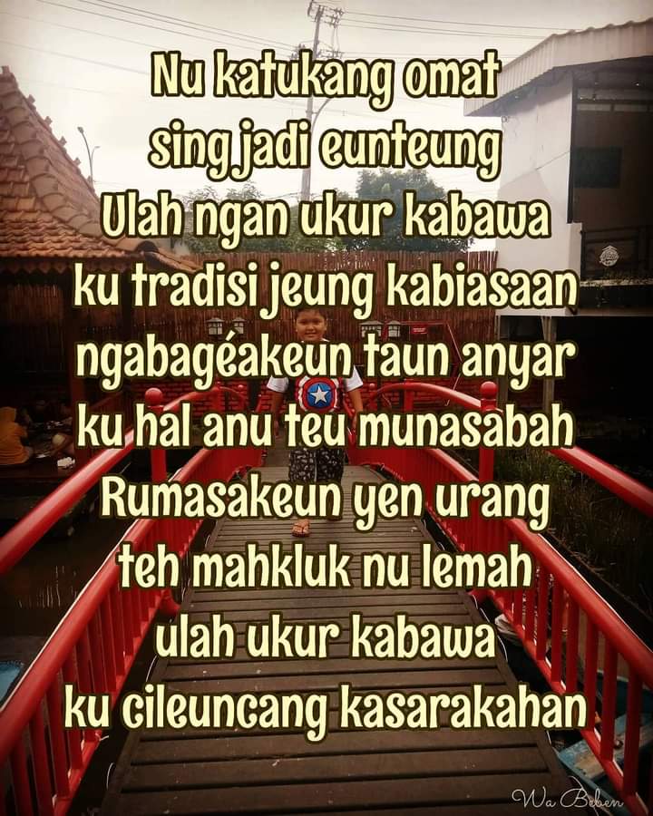 Ngalantung katungtung Taun maca lampah dina tapak. Satumpuk catetan hirup patumpuk tumpuk dina sataun