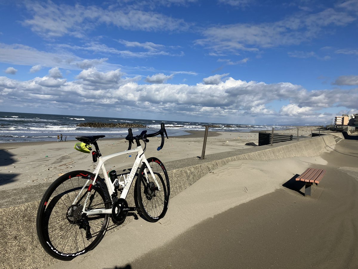 buuhchan's tweet photo. 走り納め2022
#WALKRIDE
#WR2LR
#湯野浜海岸 https://t.co/98opPMu7WP