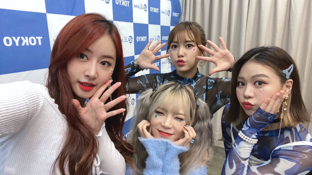 st_onair_global's tweet image. #온에어 #OnAir #온에어 #옹에아 
2022年最後の日オンエアと一緒にすごしましょう🥰✨
今日は8時半からライブ💙ヨロピ❗️