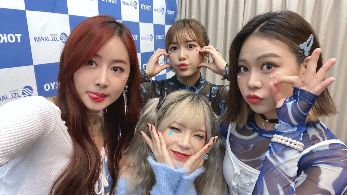 st_onair_global's tweet image. #온에어 #OnAir #온에어 #옹에아 
2022年最後の日オンエアと一緒にすごしましょう🥰✨
今日は8時半からライブ💙ヨロピ❗️