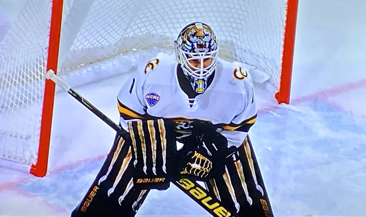 CCHockeyNews's tweet photo. Cool to see junior Jake Begley (a career 3rd string for CC) get his first collegiate action tonight. The Minnesota native closed out the final 1:23+ and made a couple saves to rousing cheers from the home crowd. Also, #thatsetuptho π https://t.co/t2h5GsJ3Rh
