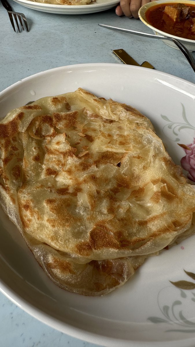 chairmanGLC's tweet photo. Roti canai paling sedap kat Rawang. Waze je Roti Canai Abang Bo. Lokasi kat Bandar Country Homes https://t.co/OjQUqfioJC