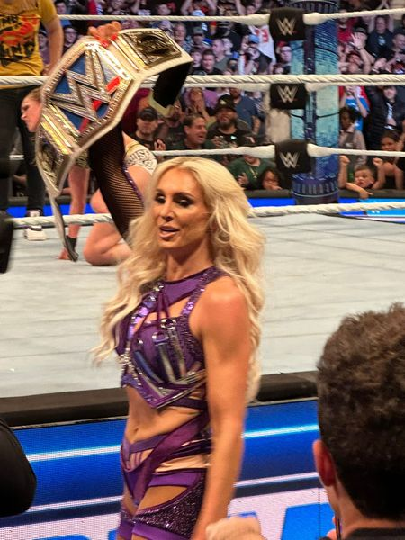 v003powers's tweet photo. #SmackDown Charlotte has saved us from the Ronda rotten reign
#14times #CharlotteFlair https://t.co/jQuma24z9k