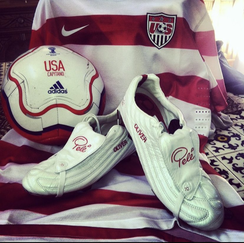 im_all_over's tweet photo. Still reppin these Pele’s today. #RIPPele 🐐 https://t.co/Q1idoCgEqy