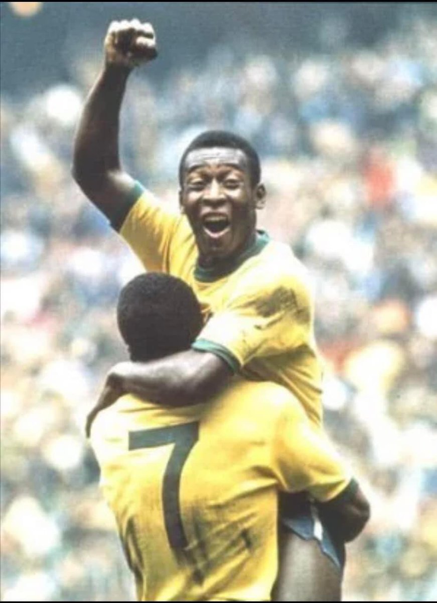 AllofsLima's tweet photo. #RIP #Pele #OReiPele https://t.co/DKpt60BmDa