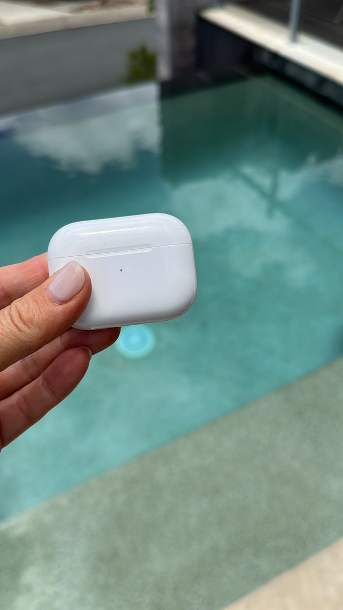 I finally found an advantage to a 14 year old - 
AirPods went into pool
Teen was asked to collect them which he did
He then watched a U-tube video on how to get them try, ran a test through the phone that gets water out and all ok  #iPhone14ProMax #AirPods #Apple