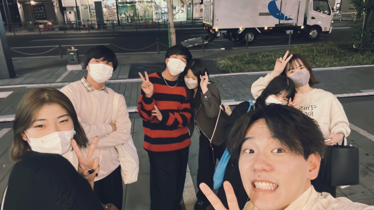 fz_hazuki's tweet photo. 今年はなんかいっぱいいろんな人と遊べた
俺の長所は、「いい人と出会うこと」やと思う
楽しいをいっぱいありがとう〜
今年最後なので少しマジメ
2023彼女できますよーに！！！🙏🏻
#2022ラスト #愛だなあ #感謝す #1日1ツイート https://t.co/S1hL5WH2Y0