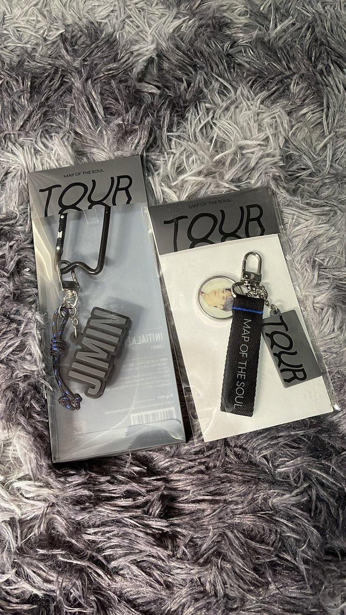 Sealed Key Ring and Initial Key Ring
Php 1,000 - Set Only