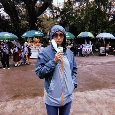 im_sison's tweet photo. #NewProfilePic lost child in Burnham Park https://t.co/LTEr3ebaCp