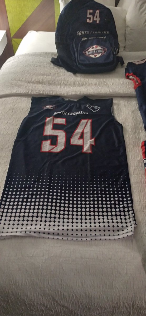 Emanb2004's tweet photo. I have had a great time this week at the @carolina_bowl. Game day tomorrow! @Taylor_McSwain3 @YorkRecruits @YorkHogCats @LimestoneFB @Nate_Garner_75 @coachfurrey #theyorkway https://t.co/64qtxDbSOn