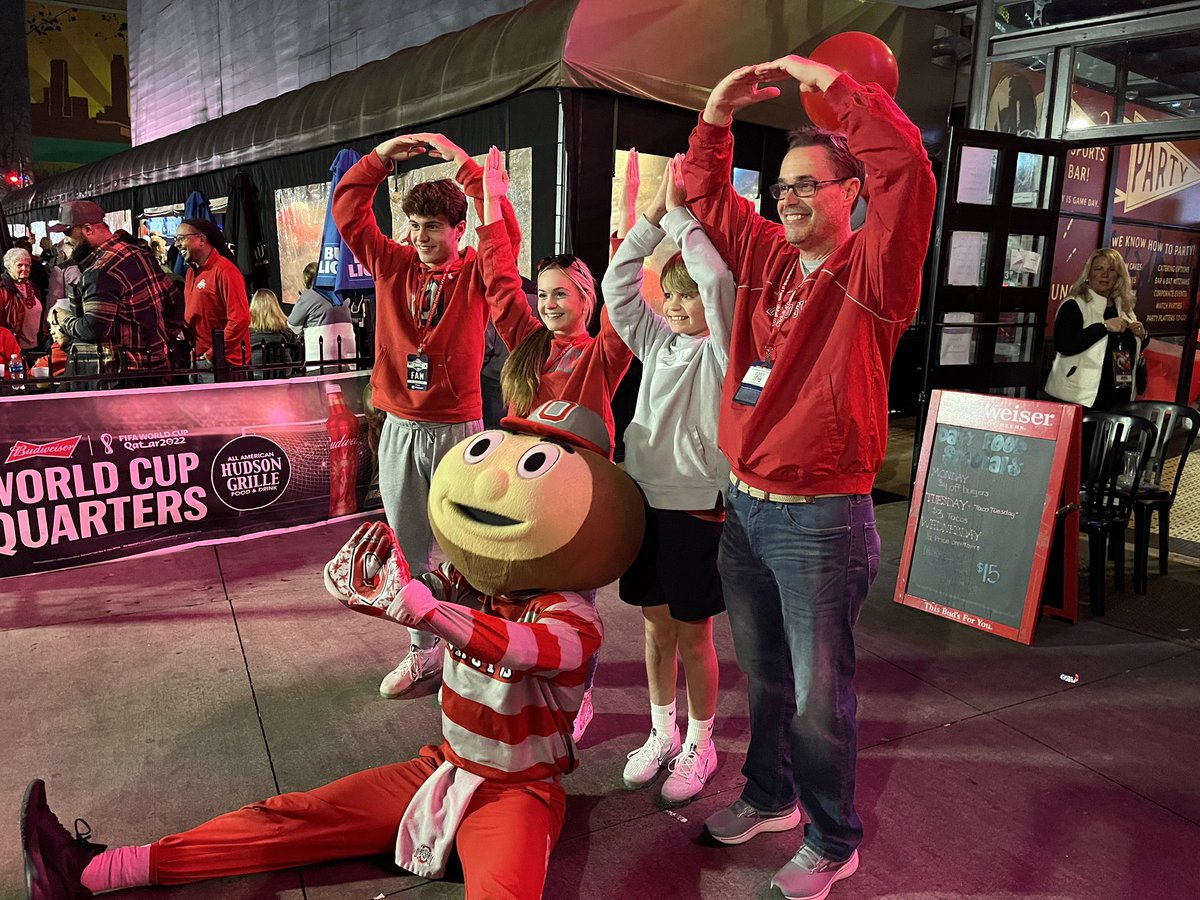 Molly Ranz Calhoun (@buckeyemolly) on Twitter photo Lovely night with <a href="/osuatl/">Ohio State Alumni Club of Atlanta</a> and special guest <a href="/BenHartsock/">Ben Hartsock</a>!
Less than 24 hours until the Peach Bowl! Let’s #GoBucks!
#BuckeyeForLife Lovely night with <a href="/osuatl/">Ohio State Alumni Club of Atlanta</a> and special guest <a href="/BenHartsock/">Ben Hartsock</a>!
Less than 24 hours until the Peach Bowl! Let’s #GoBucks!
#BuckeyeForLife