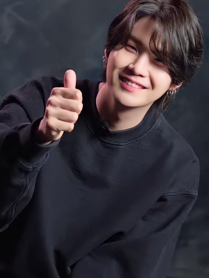 BTS_TAEHYUNGO's tweet photo. Today is a last day of 2022 .
Last good morning of 2022 let's wait for another beautiful year together 😉
Good morning Ami 💜 https://t.co/BZQAuhA6ub