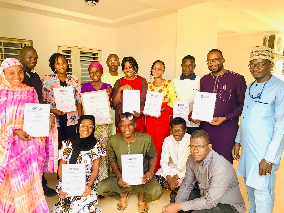 Gagny Traore (@gagnytraoree) on Twitter photo 1/2 Remise des certificats de reconnaissances décernés aux membres du bureau national d'<a href="/isocml/">ISOC MALI, le chapitre malien d'Internet Society</a> par <a href="/internetsociety/">Internet Society</a>. Chapeau à l'équipe d'#ISOCMALI: Le chapitre africain le plus actif en 2022. <a href="/VictorNdonnang/">Victor Ndonnang</a> <a href="/jane_coffin/">Jane Coffin</a> <a href="/kbakary/">Bakary KOUYATE</a> <a href="/MalickMAIGA4/">Malick MAIGA</a> <a href="/ISOC_Foundation/">Internet Society Foundation</a> <a href="/assidibe223/">Abdrahamane Samba SIDIBE</a> 1/2 Remise des certificats de reconnaissances décernés aux membres du bureau national d'<a href="/isocml/">ISOC MALI, le chapitre malien d'Internet Society</a> par <a href="/internetsociety/">Internet Society</a>. Chapeau à l'équipe d'#ISOCMALI: Le chapitre africain le plus actif en 2022. <a href="/VictorNdonnang/">Victor Ndonnang</a> <a href="/jane_coffin/">Jane Coffin</a> <a href="/kbakary/">Bakary KOUYATE</a> <a href="/MalickMAIGA4/">Malick MAIGA</a> <a href="/ISOC_Foundation/">Internet Society Foundation</a> <a href="/assidibe223/">Abdrahamane Samba SIDIBE</a>