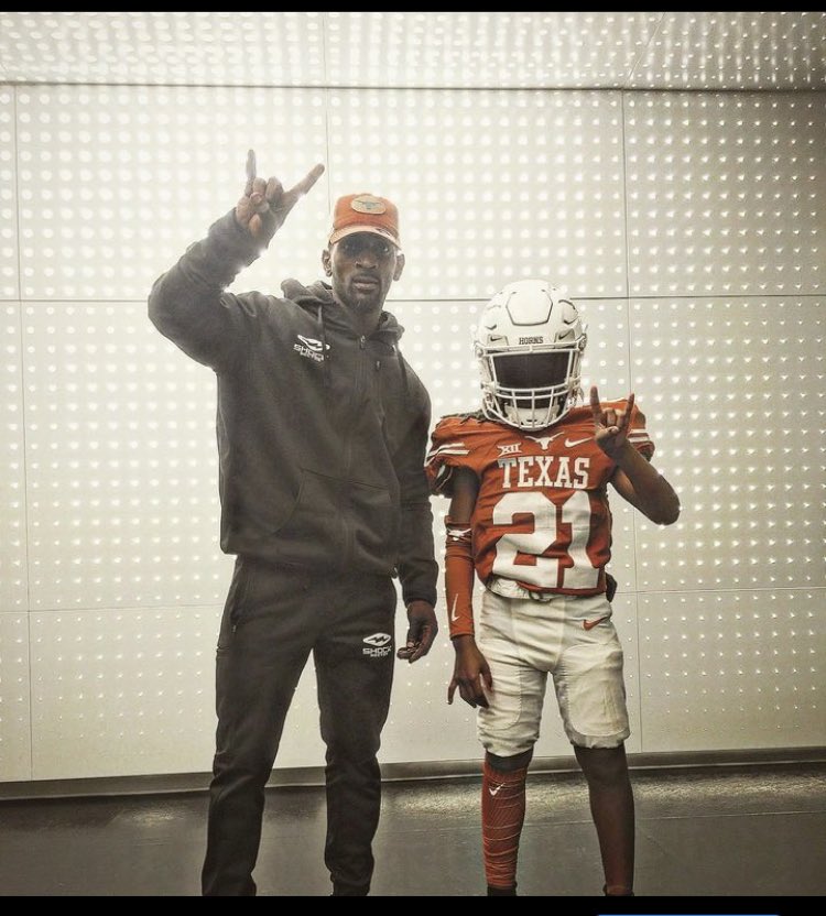 @PBarriere_Jr Patrick Barriere Jr 2029 ATH 5’ 110lbs Houston,Tx @TexasFootball @TexasLonghorns @LonghornNetwork @FBUcamp @On3NIL @Mathieu_Era @D1__JW @TeamKamMartin