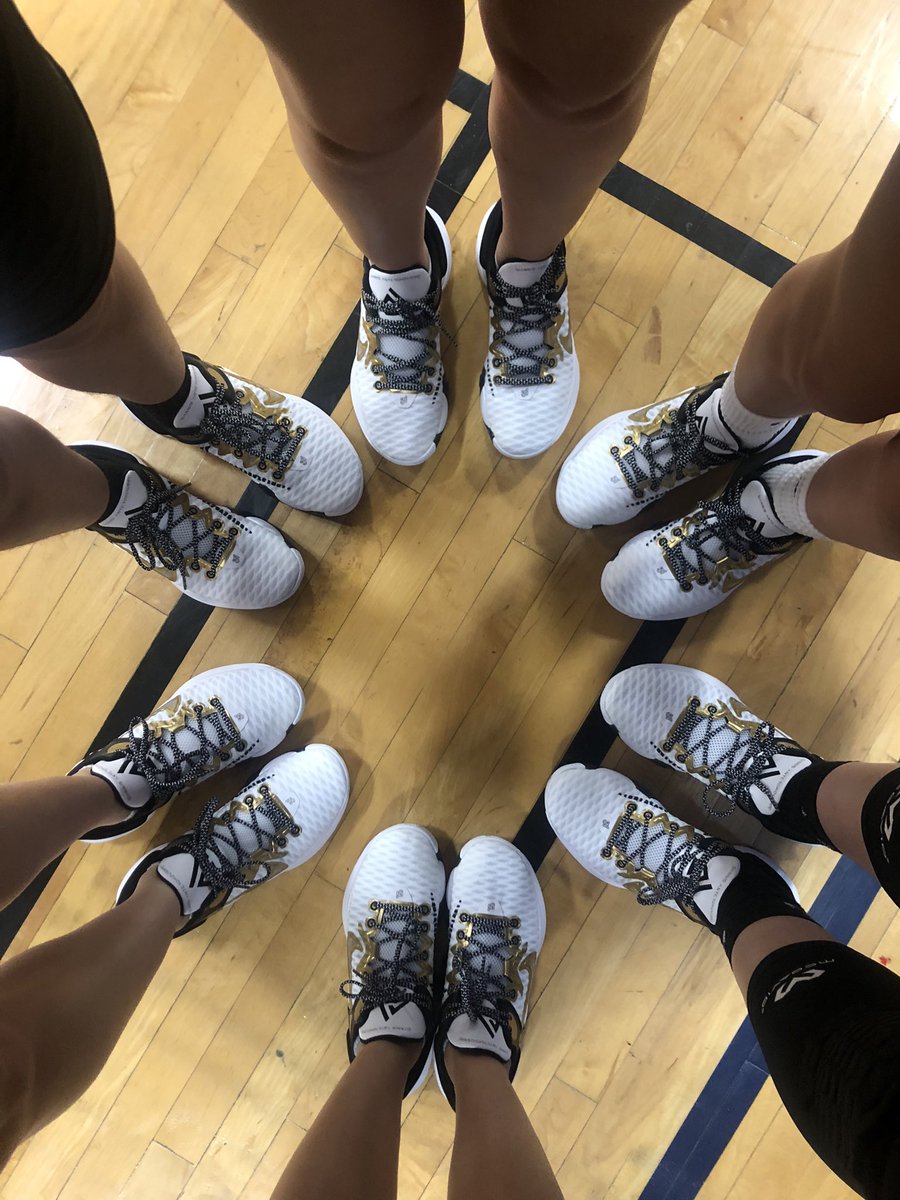 matadorsgbb's tweet photo. The Lady Matadors got some new kicks over break! Shout out to Stirling from Nike Anthem for being so helpful in the search for the girls’ shoes after our Nike online order was canceled. @nikestore @Giannis_An34 #stirling https://t.co/ct0ATxzxRX