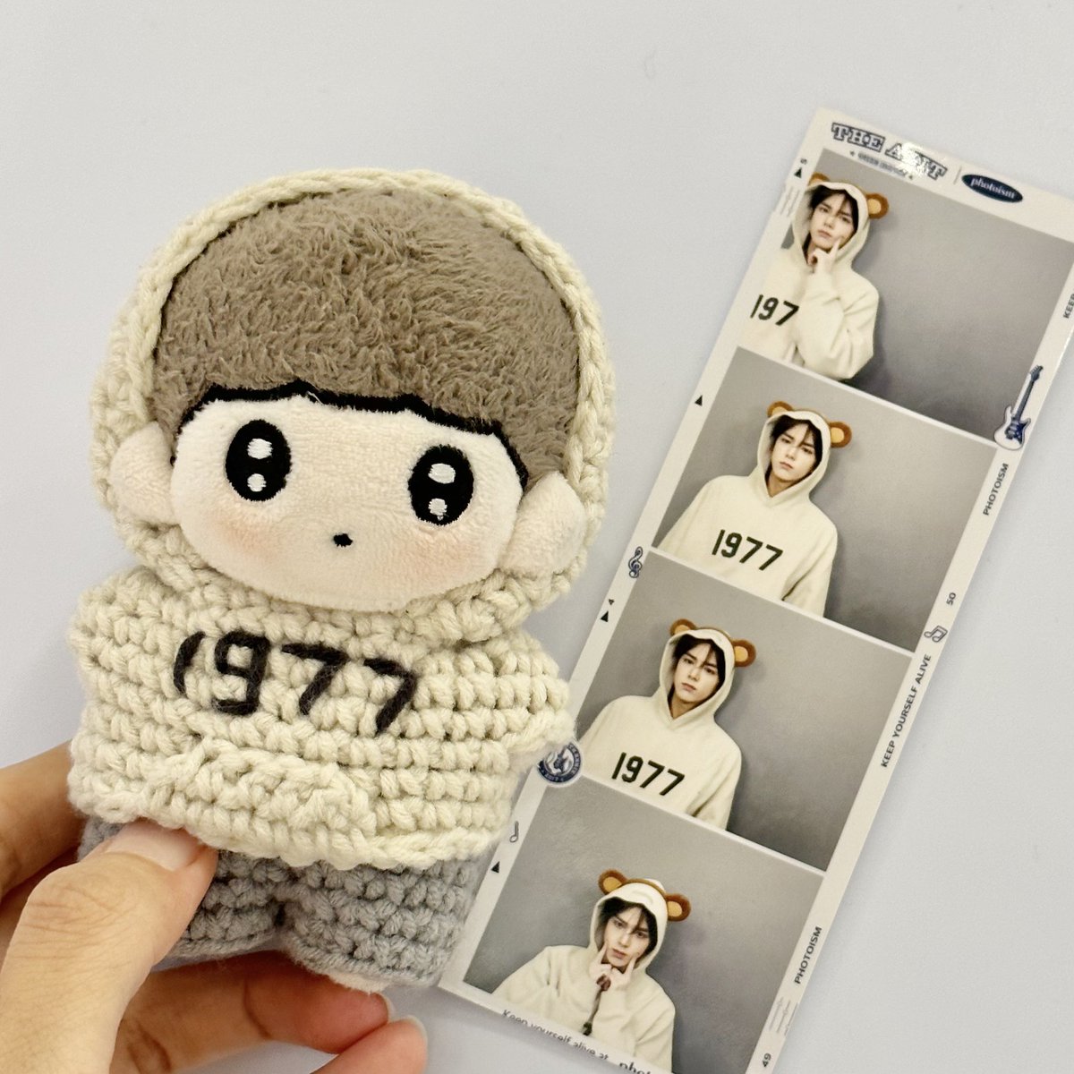 hyunzzine's tweet photo. 10cm 뜨개 인형옷
For 더보이즈 영훈

1977hoondie &amp; 빵상어 모자

🗓️2022.12.31 pm 08:08
~2023.01.02 pm 11:59
재고소진 시 조기종료 될 수 있습니다 

📦23년 2월 배송예정

본 트윗을 알티한 1분을 추첨하여 빵상어모자를 ���립니다
자세한 내용은 폼을 확인해주세요
🔗https://t.co/cO4zPJFmIA https://t.co/u9e6Kqzun1