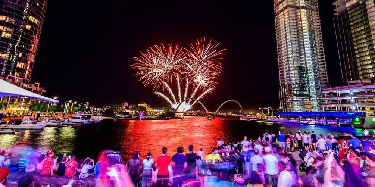 City of Perth on Twitter "See fireworks in the city TONIGHT 💥 Celebrate the end of 2022 in the
