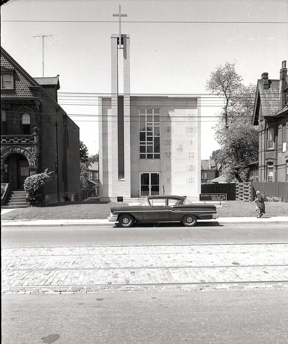 g_meslin's tweet photo. TPB scan #165
I never knew this building, but I like it. University Lutheran Chapel, 610-612 Spadina Avenue (west side, between Willcocks and Harbord). Now the site of the St. Vladimir Institute/Ukrainian Museum of Canada. https://t.co/LBO7HOhN4K
