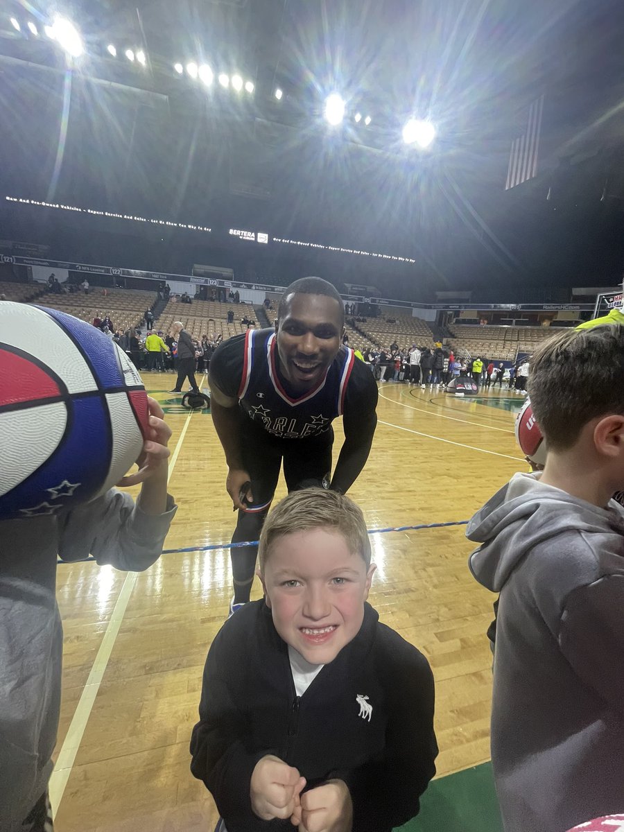 lechta33's tweet photo. What a great experience watching the @Globies! A special thank you to @CoreyLaw_23 for the autograph and photo! We didn’t stop talking about the game the entire ride home! https://t.co/gWqBz0L9Vk