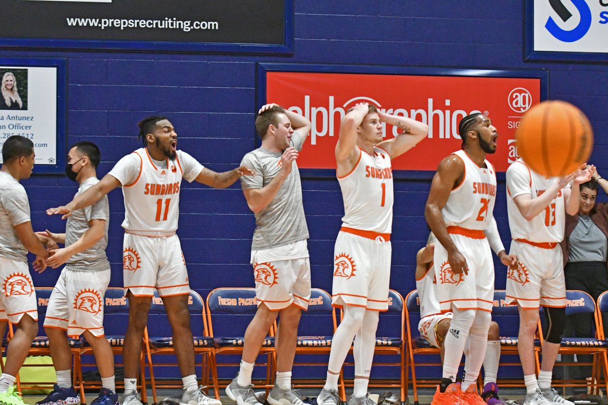 fpusunbirds's tweet photo. 🏀 | 33-0 run propels Sunbirds past Dominican.

Michael Mensah knocks down 7 threes, FPU hits 14 in win.

✍️ | https://t.co/el2G91FIor

#TeamFPU | #BackTheBirds https://t.co/GkAV0ns3GG