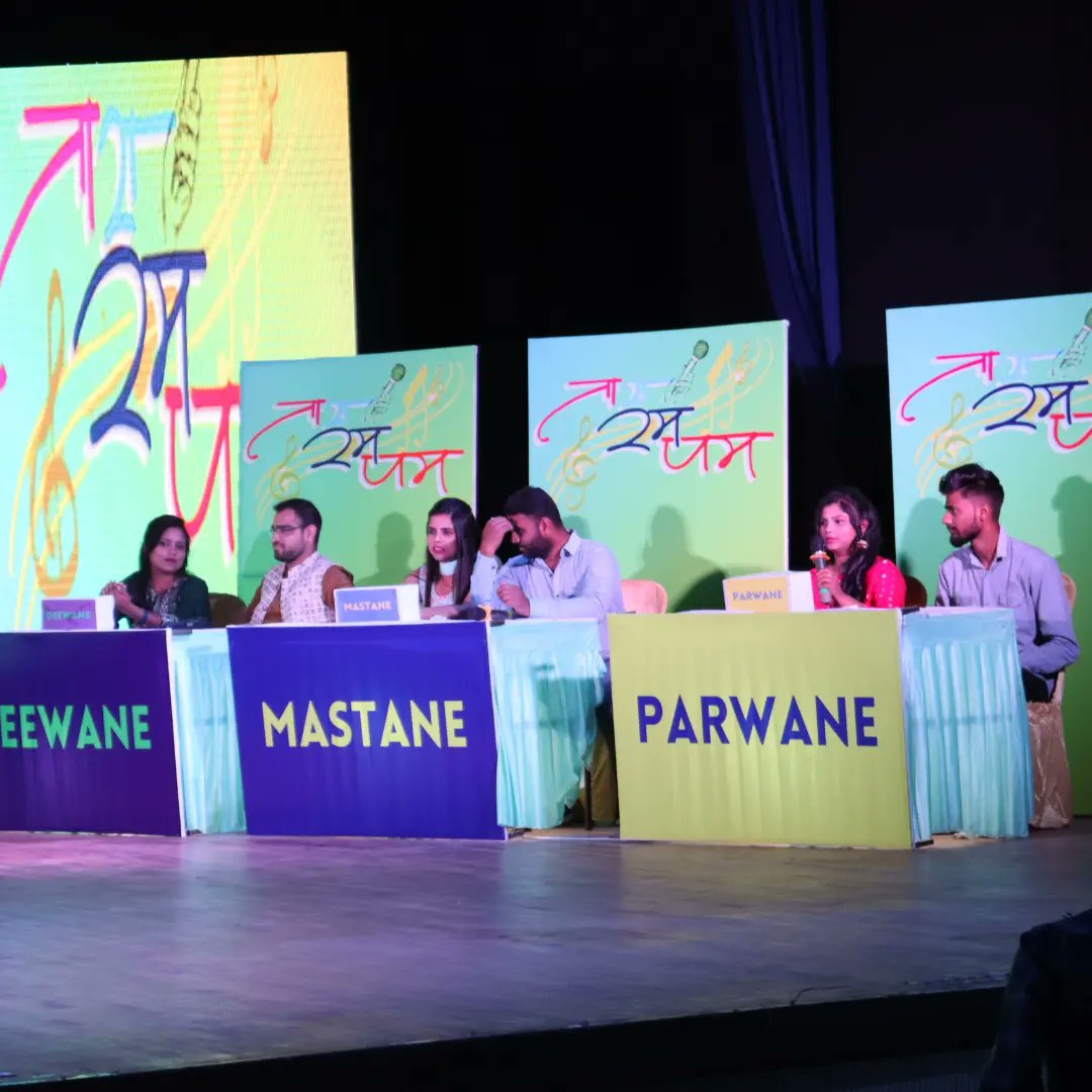 Cinemagic_Films's tweet photo. COMING SOON !! TARA_RUM_PUM !!  TV SHOW !! SHANZI_FILMS !!

#TARA_RUM_PUM #tararumpum #reels #reels #viral #Audition #singingaudition #music #musical #musicaltvshow #TV  #TVSHOWS #tvshow #shanzifilms #Kiku_Films #bollywood #bollywoodactress #filmmaker #working #movieshooting https://t.co/B7lHZkIofq