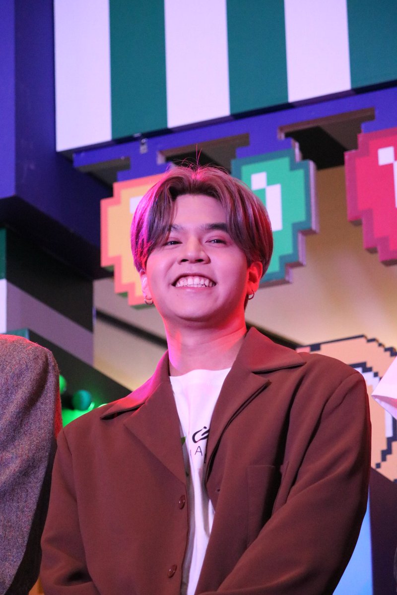 รอยยิ้มของจงแด❤ ft. ลูกพระเจ้าตาก tweet media