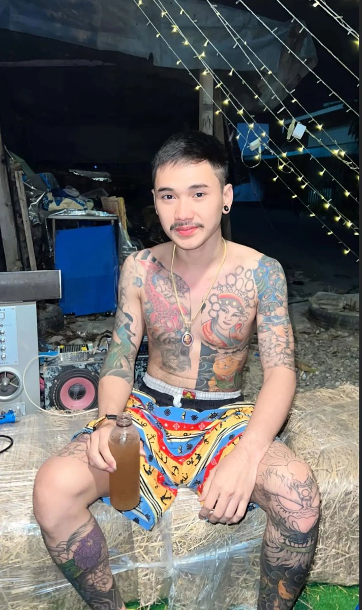 Chatchhotmail88's tweet photo. ผมพร้อมจะ ม ค เเล้ว ใครจะ มค ไปกะผมบ้าง 🎁🔥💦 https://t.co/Szb93JqAQc