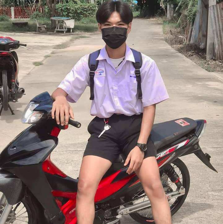 sce98366645's tweet photo. ปีใหม่นี้ที่ไหนเด็ดบอกหน่อยค้าบเดี๋ยวไป🤟🏻☺️ https://t.co/Hqr9Hh0UD5