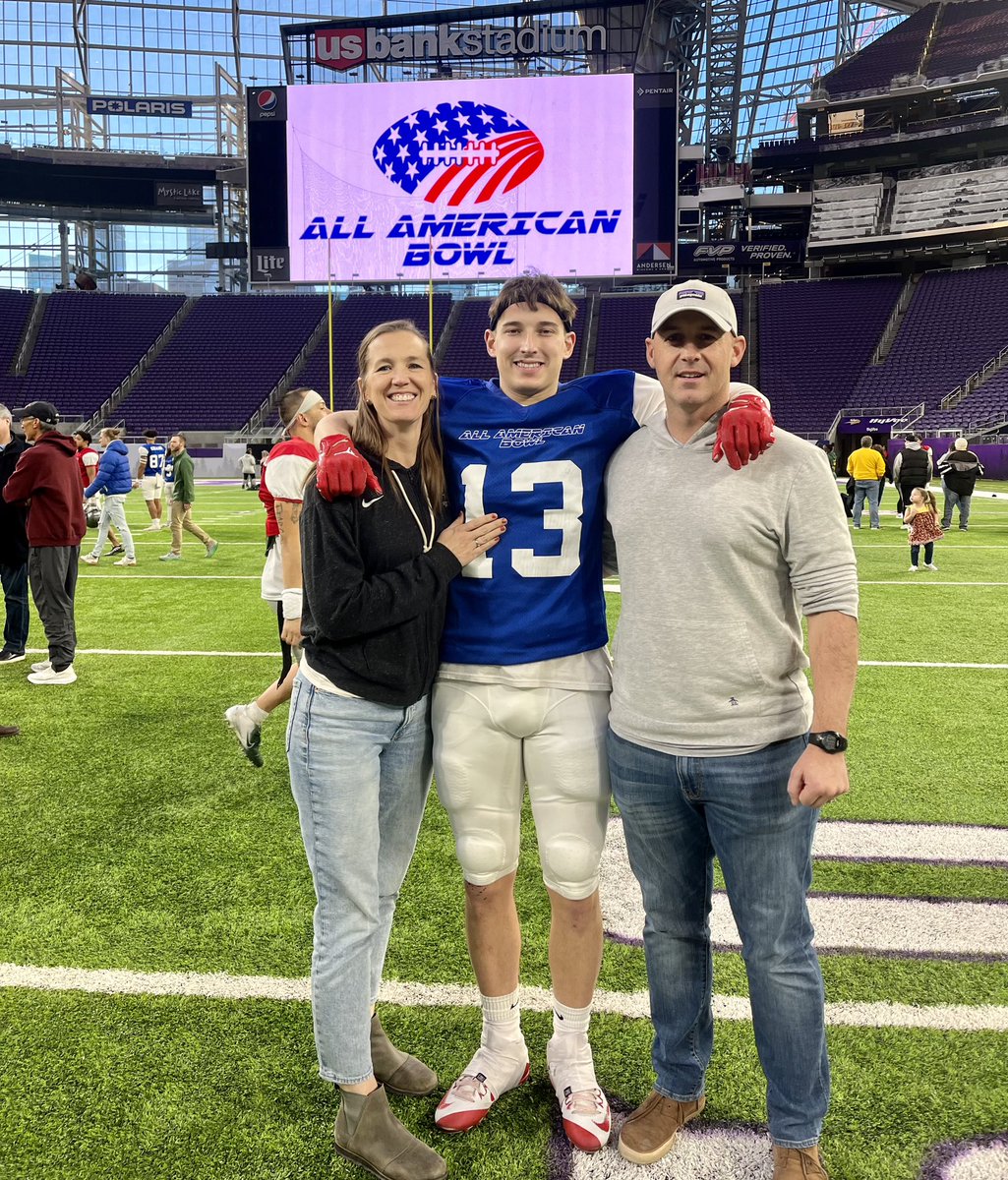 Really proud of <a href="/smallbrahh/">Brian Colarusso</a>
Got a chance to end his college career playing in US Bank Stadium.
Represented <a href="/Yeo_Football/">Oberlin Football</a> well!

Fun day. Proud coach.  
Go Yeo