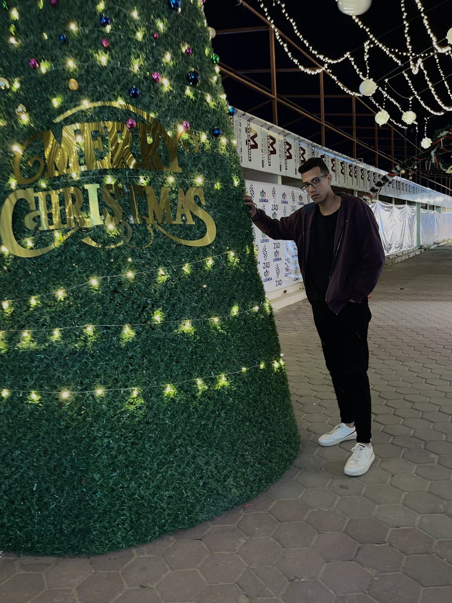 seifeddine200's tweet photo. 🖤🖤🖤🖤🖤⚡️ https://t.co/ocFdLNMR4b
