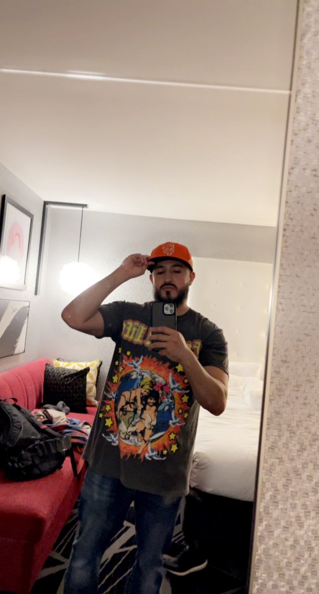 robgizzle916's tweet photo. 🔥 @EternalLifeCo_ https://t.co/DTdvjXkb2e