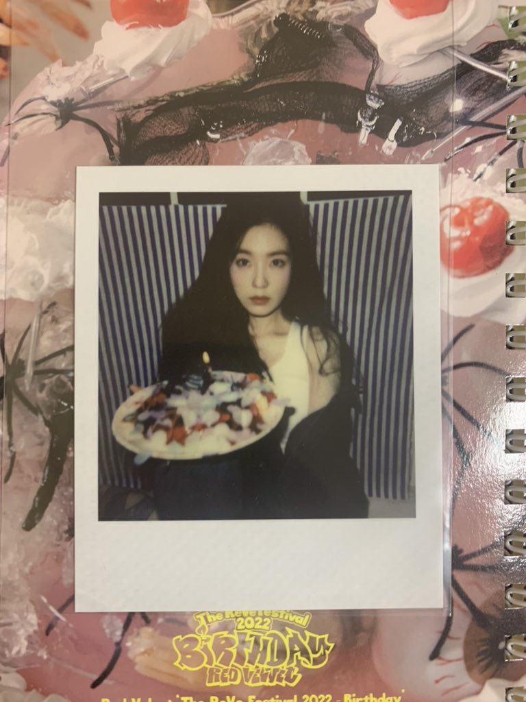 ss___fg's tweet photo. Red Velvet レドベル　birthday
ポラロイド 交換

譲 アイリーン (１枚目画像)

求 イェリ(2枚目画像)

お気軽にリプ、DMお願いします。
郵送での交換希望です🌟 https://t.co/nI0sBvG1xQ