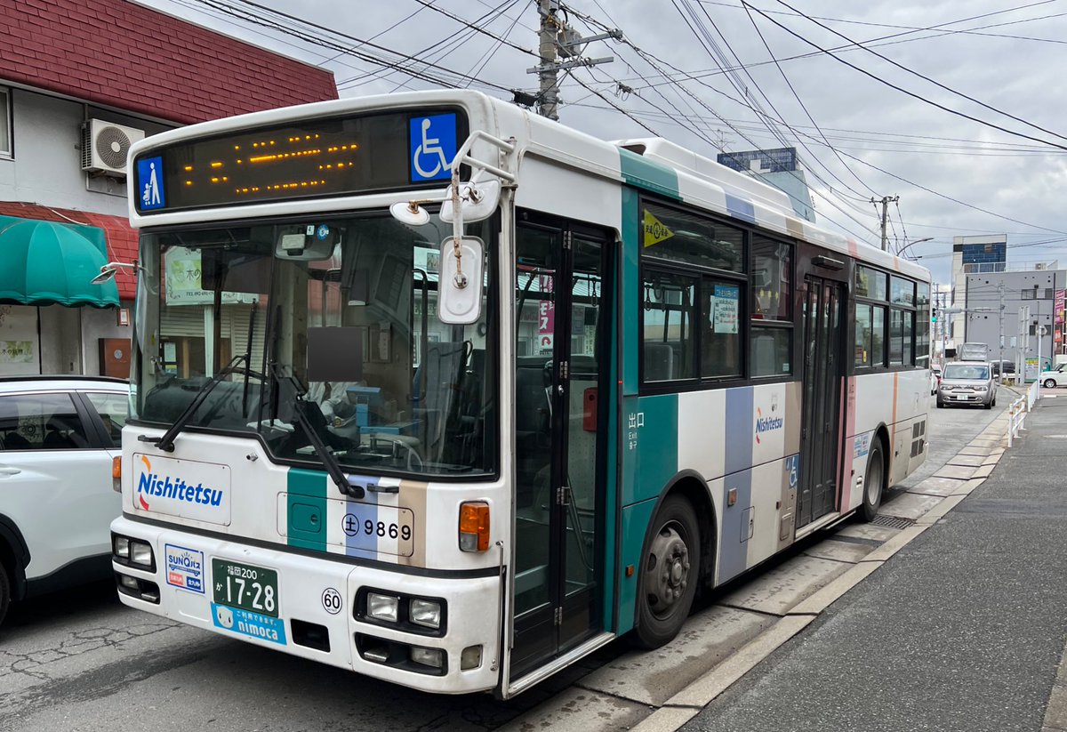 土井9869
ドア開閉が西鉄唯一の「ドアが動きます」だったのが、通常のものに変更されています