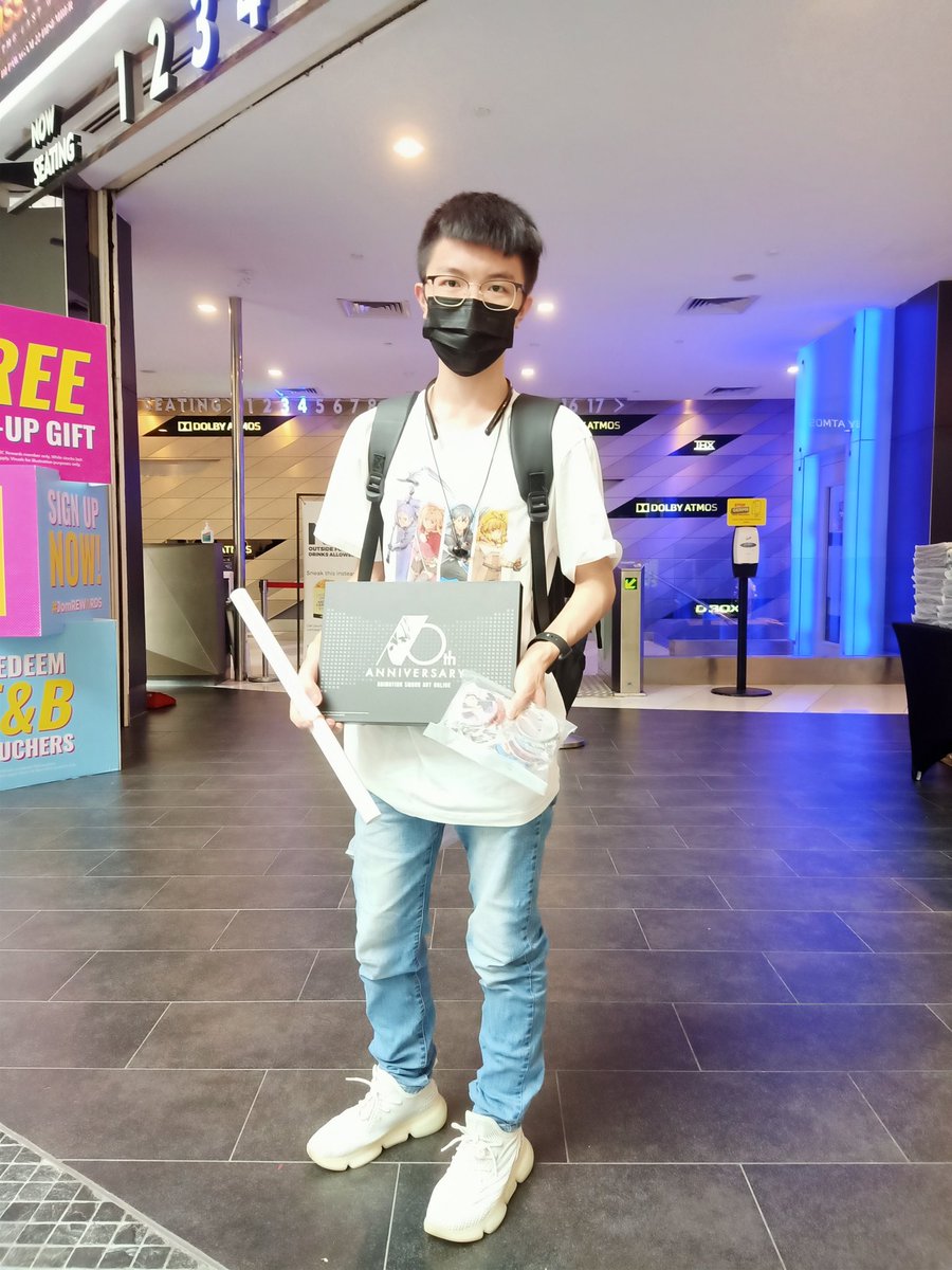 GSC_Movies's tweet photo. Terima kasih kerana hadir ke #SwordArtOnlineFULLDIVE Fan's Screening hari ini! Selamat Tahun Baru semua!🤩⚔️

Sword Art Online Full Dive, akan berada di GSCinemas secara eksklusif 27 April 2023 ini!
 
#ODEX_MB #ODEXAnime #GSCMovies #GSCMAnime #anime #SwortArtOnlinetheMovie https://t.co/PjiXzgoPag
