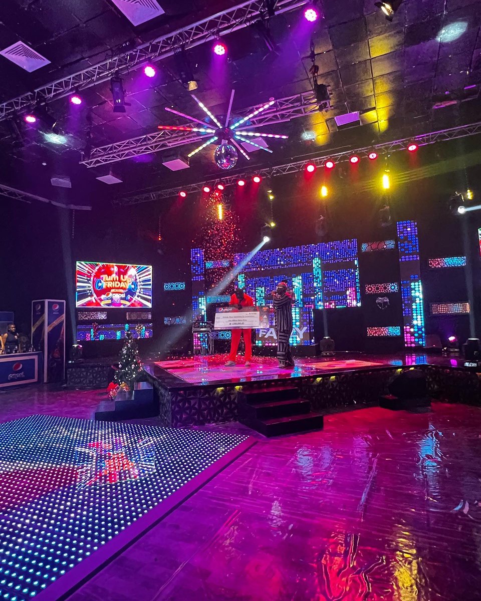 funkychukwudj's tweet photo. God did π You didπ
No better way to end the year! Meet Funky Dj Pop, winner Pepsi Dj Competition Season 4. Thank you for your Votes and support, you all brought me here.
It can only go bigger from here
Thank you @pepsi_naija for the platform #Amturnupfriday #pepsidjcompetion https://t.co/WomqTewm2A